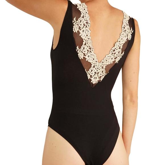 Intimissimi “Pretty Flowers” V-neck bodysuit - Picture 2 of 5